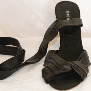 NINE WEST LACE UP SANDALS BLACK, HEEL 4" SIZE 9 USED